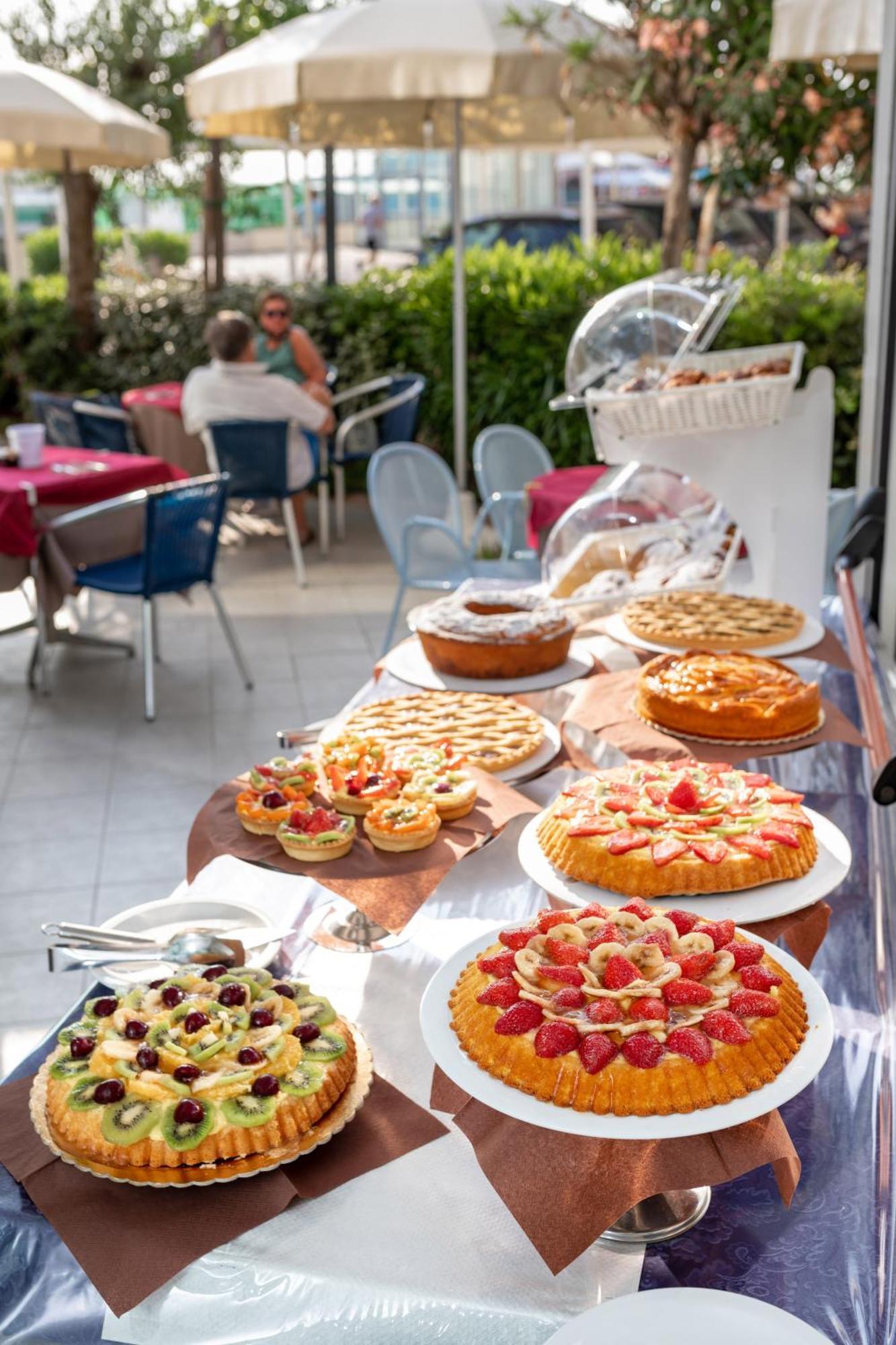 Hotel Margareth Riccione Eksteriør billede