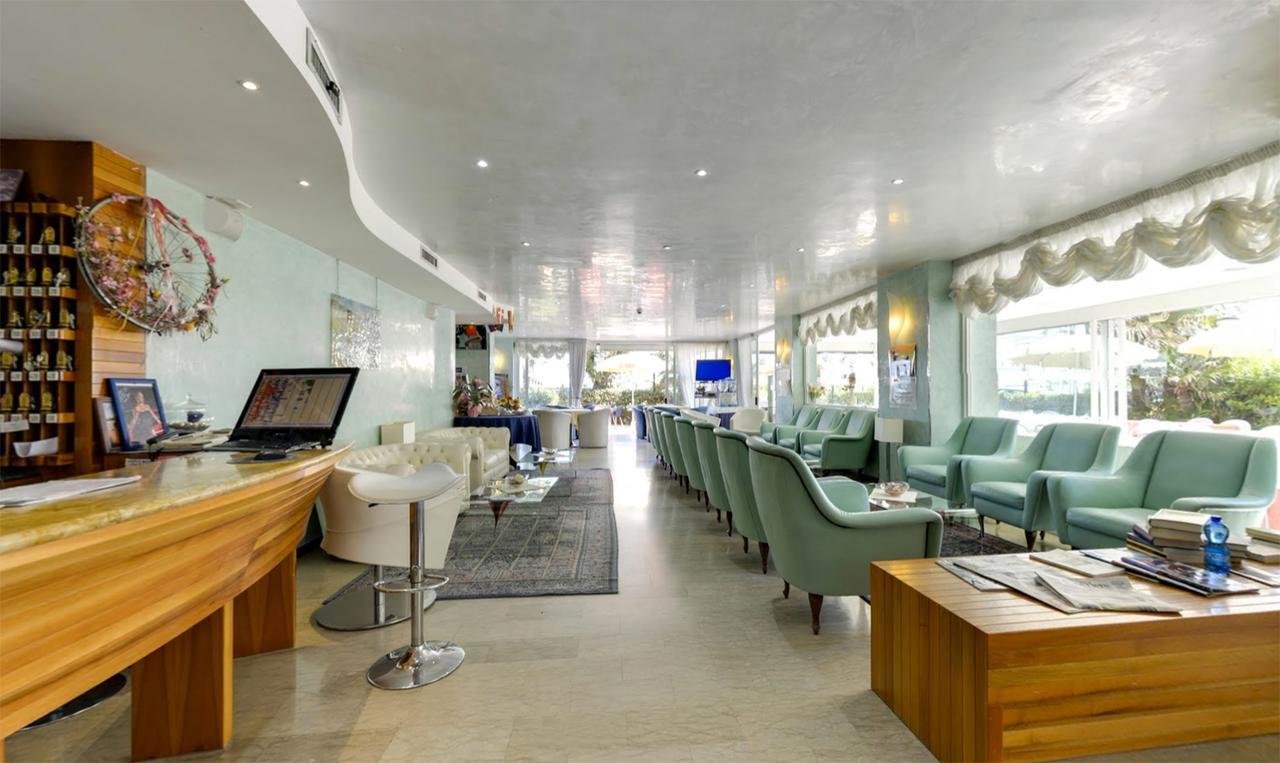 Hotel Margareth Riccione Eksteriør billede